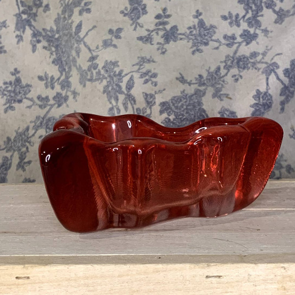 Mikasa Petite Christmas Red Tree 5" Votive - Picture 2 of 9